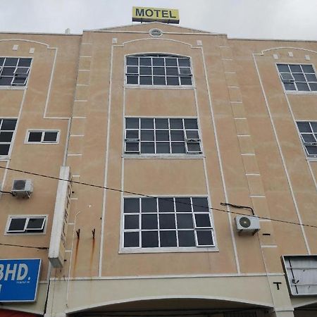 Spot On 89907 Motel Impian Seri Manjung Exteriér fotografie