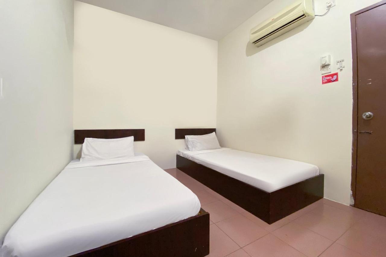 Spot On 89907 Motel Impian Seri Manjung Exteriér fotografie