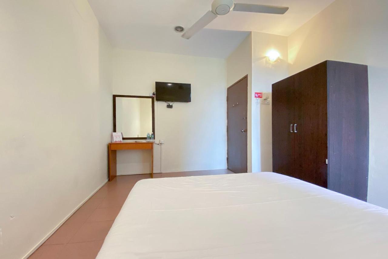 Spot On 89907 Motel Impian Seri Manjung Exteriér fotografie
