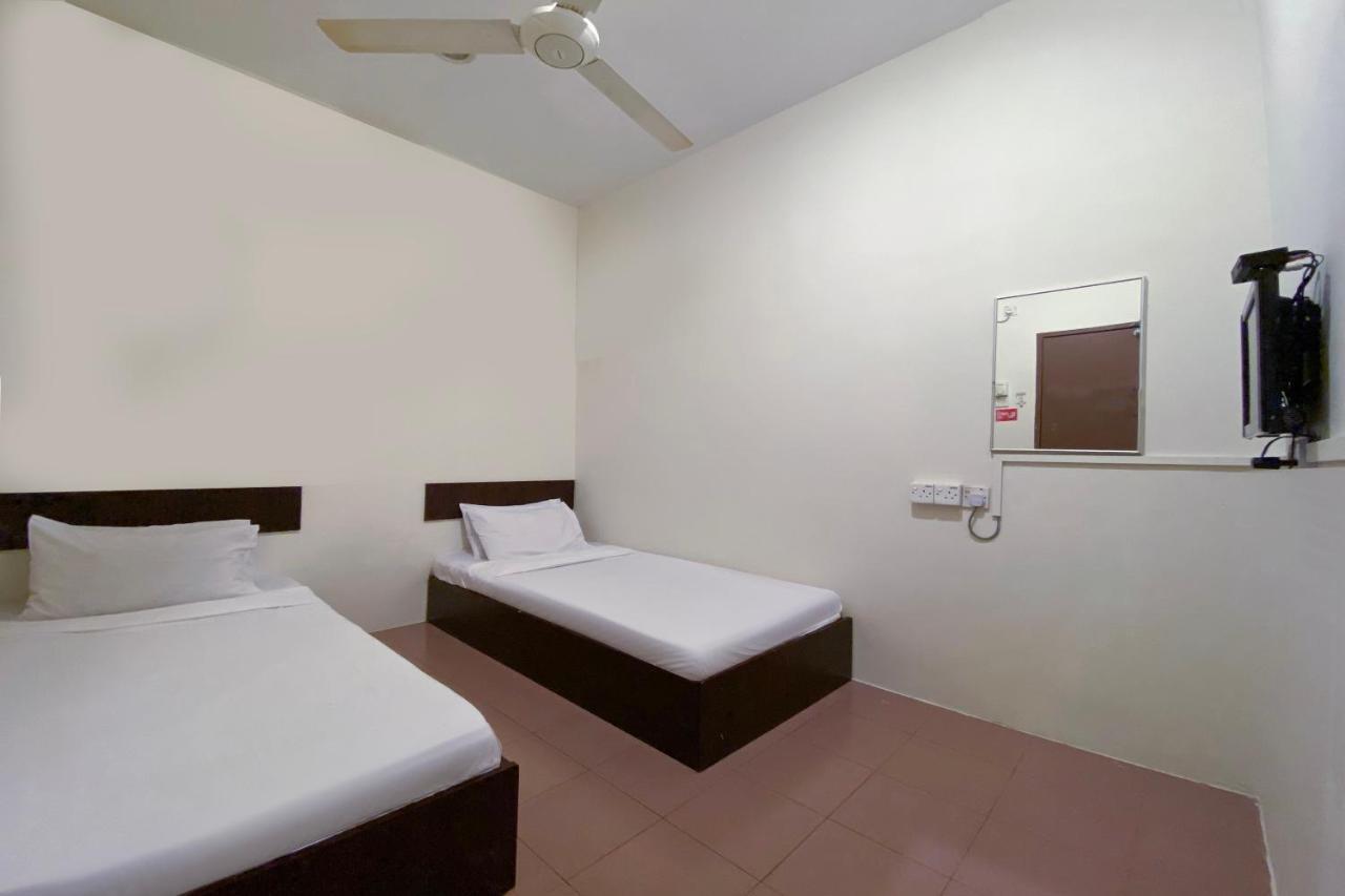 Spot On 89907 Motel Impian Seri Manjung Exteriér fotografie