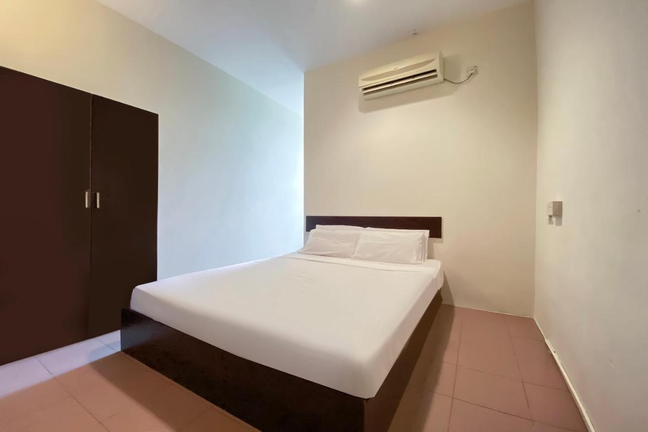 Spot On 89907 Motel Impian Seri Manjung Exteriér fotografie