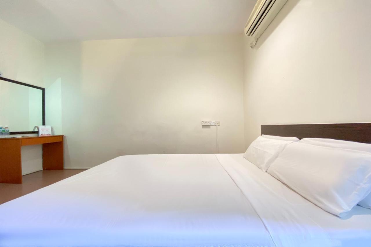 Spot On 89907 Motel Impian Seri Manjung Exteriér fotografie