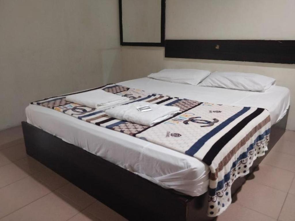 Spot On 89907 Motel Impian Seri Manjung Exteriér fotografie